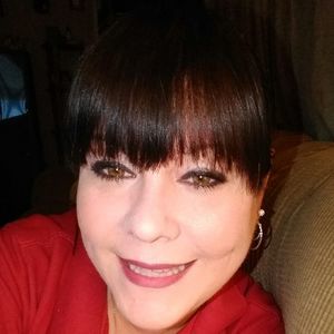 Meet your Posher, Cynthia